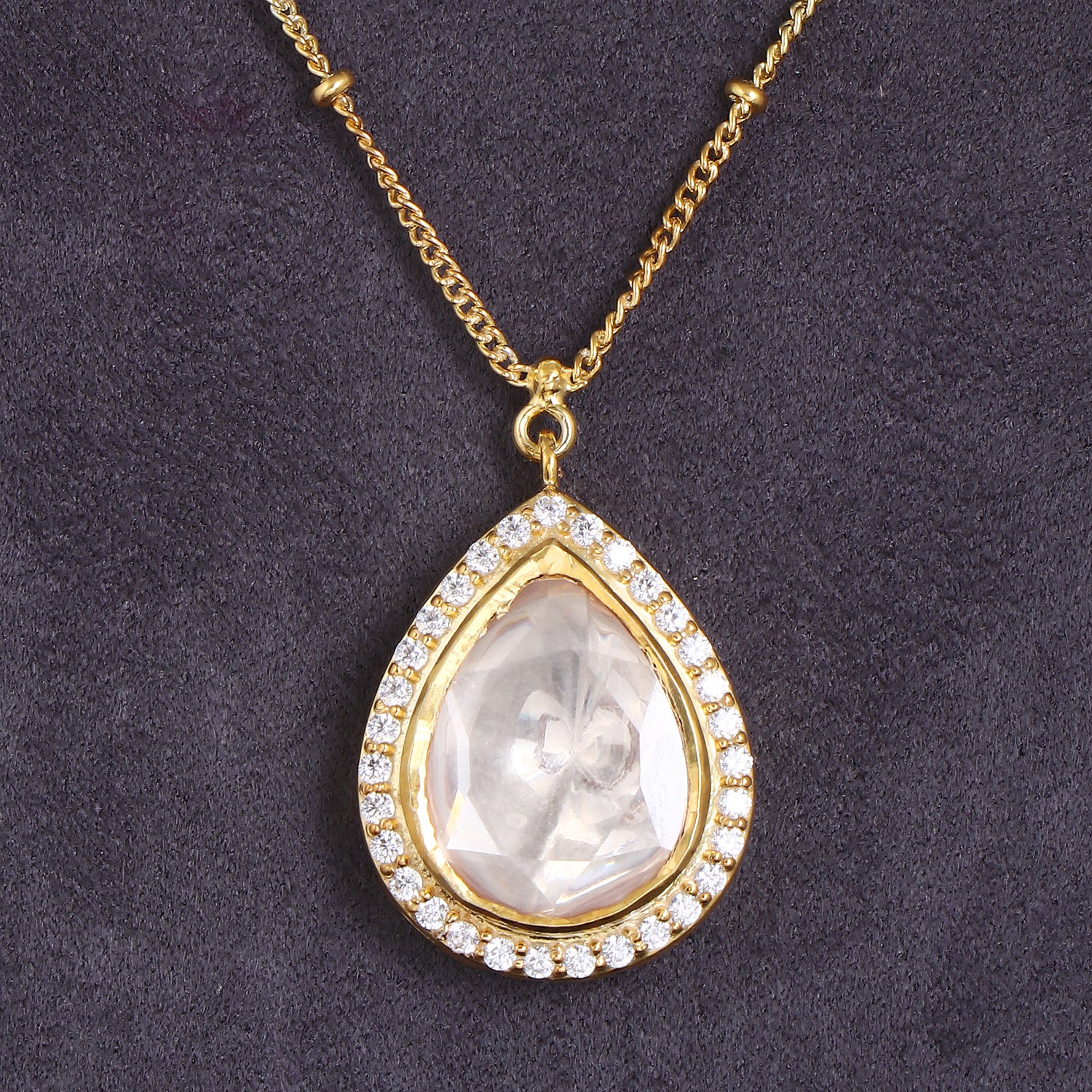 Drop Shape Shellin Regal Drop Shaped Chain Pendant – DDAS