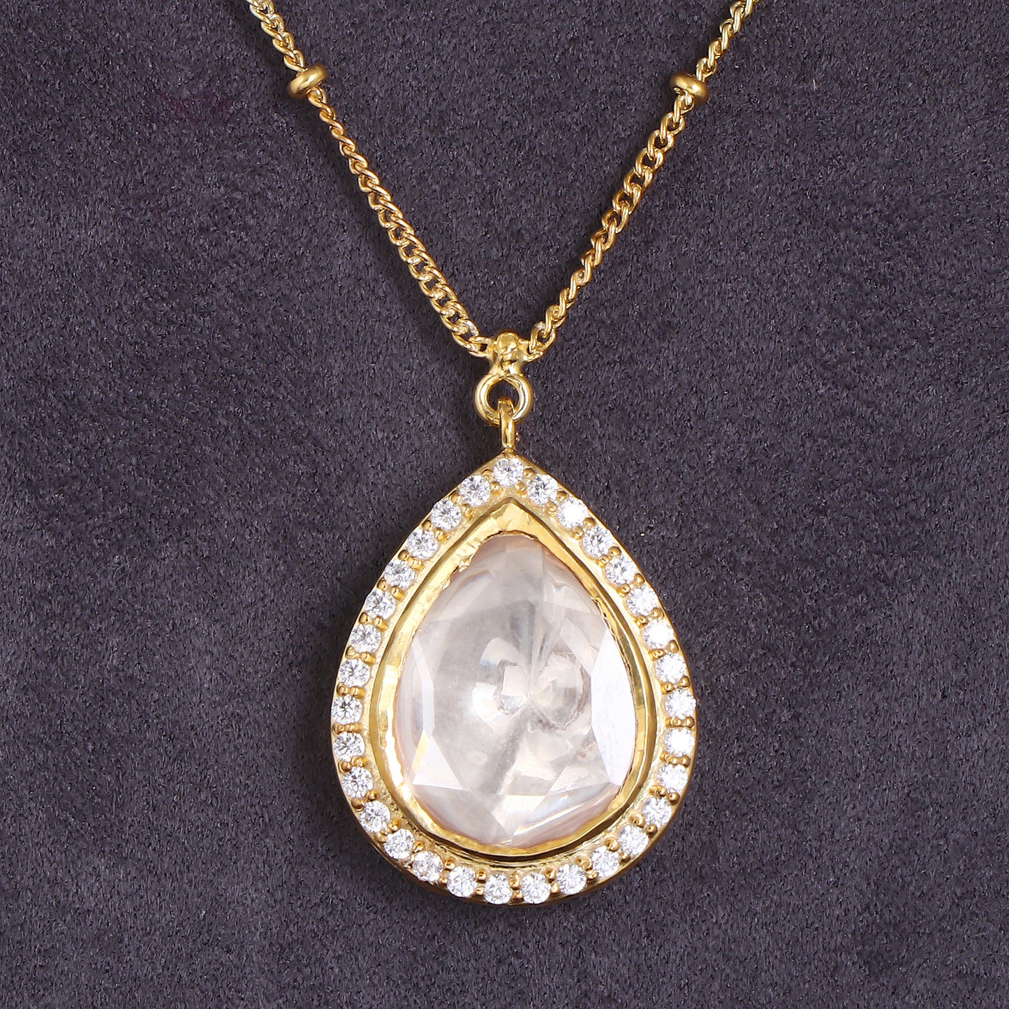 Regal Drop Shaped Chain Pendant