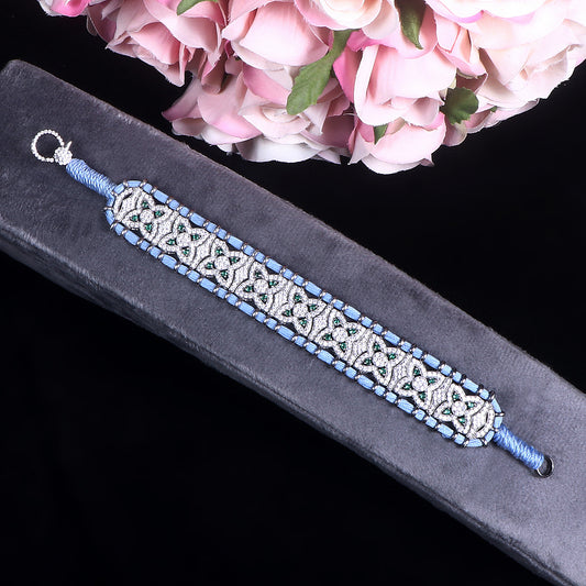 Icy Weave - Thread Bracelet